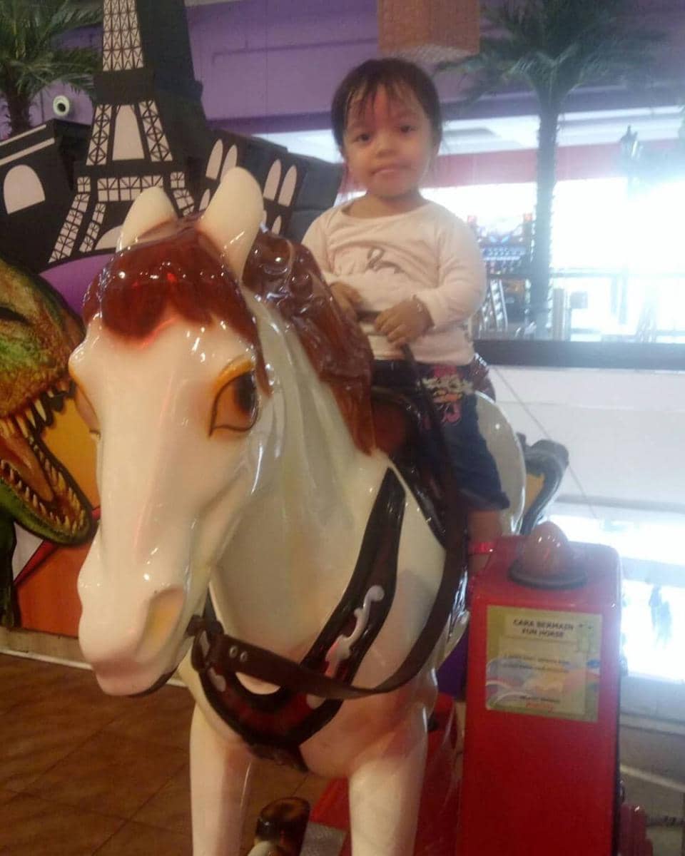 instagram.com/rina.anjelina