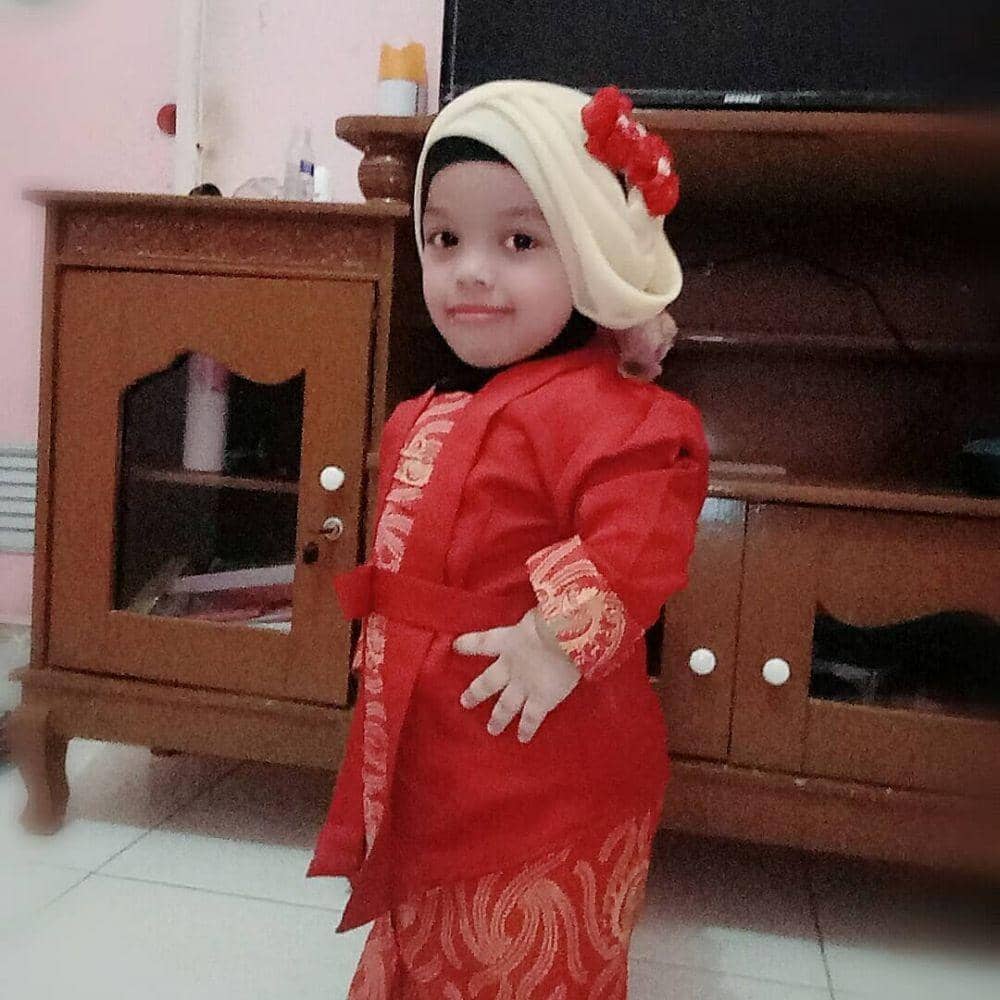 instagram.com/rina.anjelina