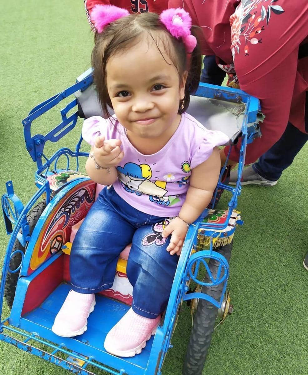 instagram.com/rina.anjelina