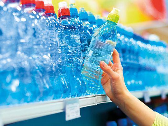 5 Bahaya Sering Konsumsi Air Minum dalam Kemasan Bagi Kesehatan