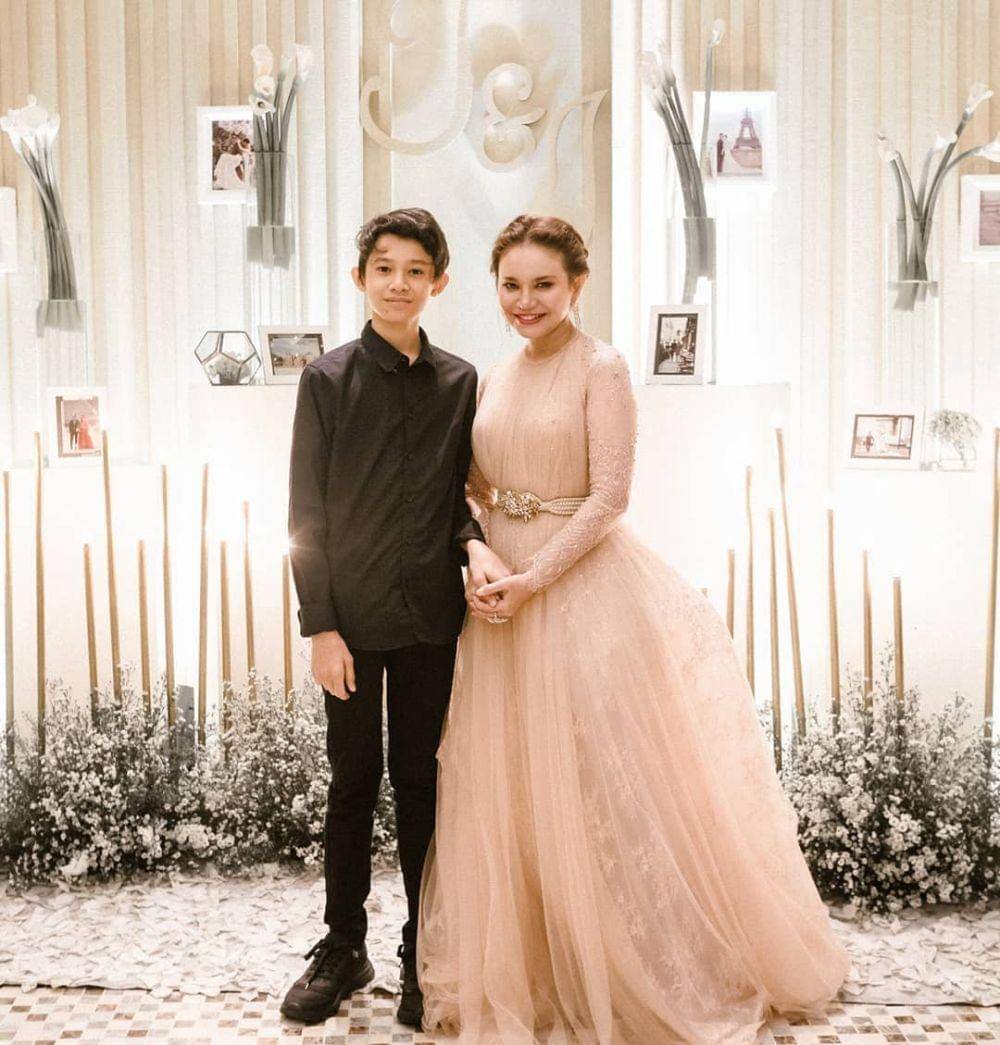 Instagram.com/itsrossa910