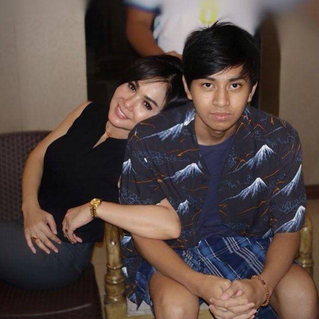 Instagram.com/yunishara36