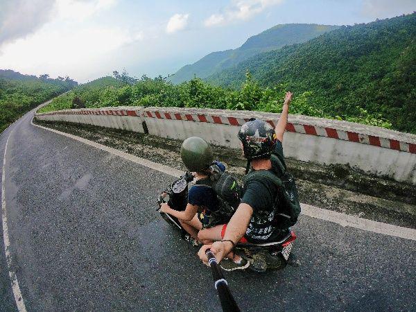5 Momen yang Hanya Kamu Temukan Ketika Traveling dengan Motor
