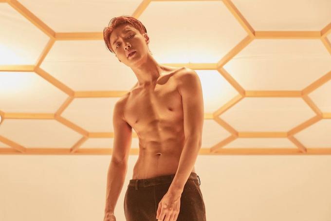 youtube.com/SMTown