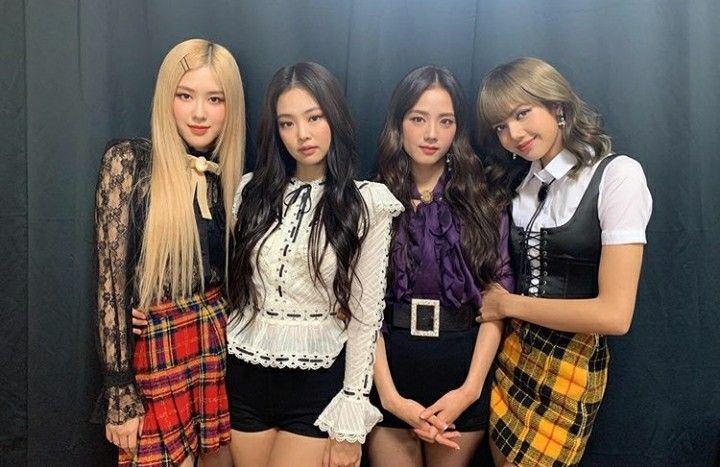 9 Ide Mix and Match Hotpants ala BLACKPINK, Simple Bergaya!