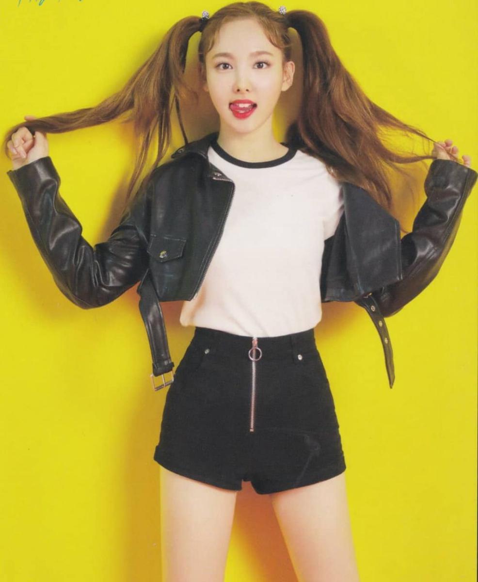 Instagram.com/twnayeon