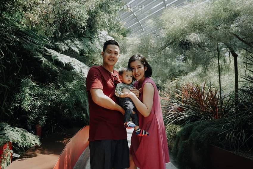 Vakum dari Dunia Hiburan, 10 Gaya Ardina Rasti Urus Anak
