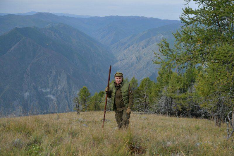 Ulang Tahun ke-67, Presiden Rusia Vladimir Putin Daki Gunung Siberia