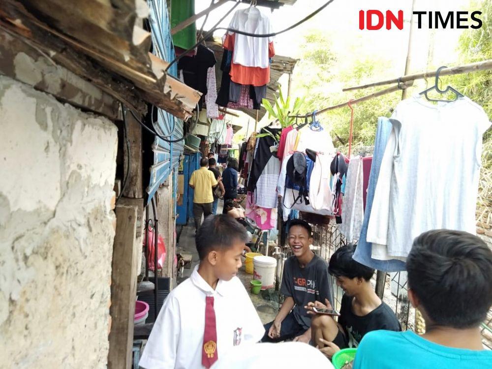 Potret Miris Warga Jakarta, Buang Tinja di Sungai Tak Jauh dari Monas