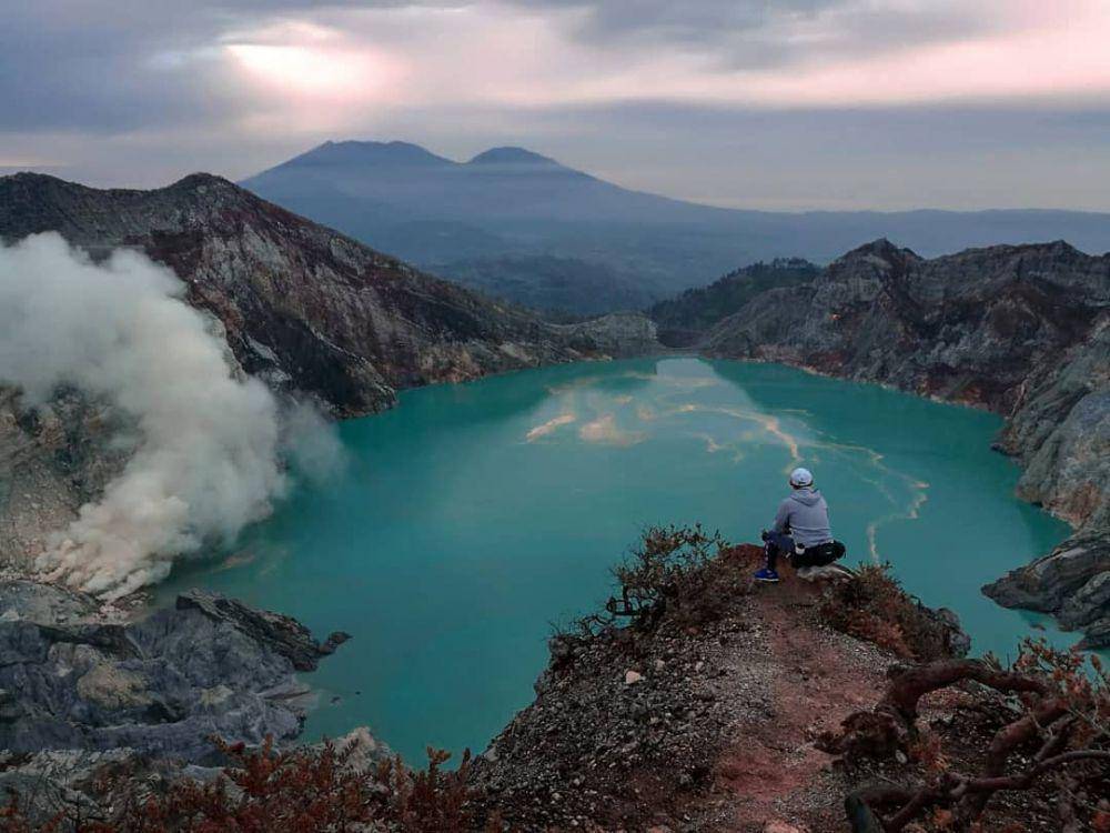 instagram.com/kawahijenindonesia