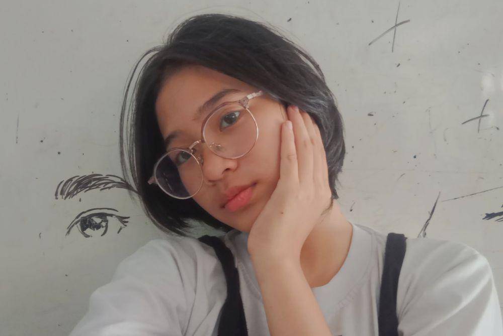 Twitter.com/S_FloraJKT48