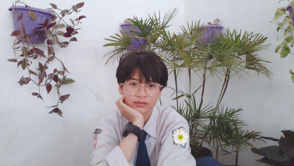 Twitter.com/@S_FloraJKT48