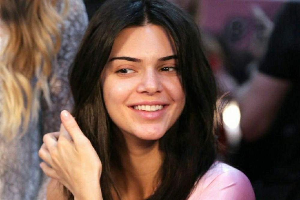 10 Potret Kardashian-Jenner Sisters tanpa Makeup, Memukau Natural