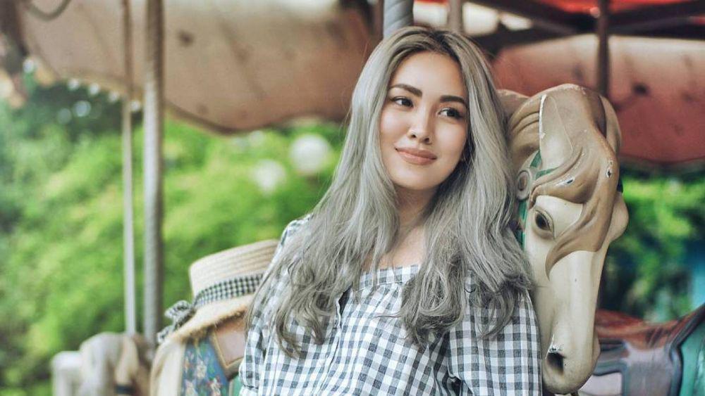 Patut Dicontoh, Ini 9 Inspirasi Rambut Ombre ala Marischka Prudence