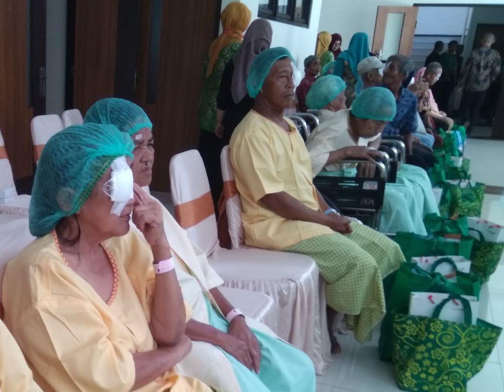 Ratusan Pasien Terima Operasi Katarak Gratis di Sardjito