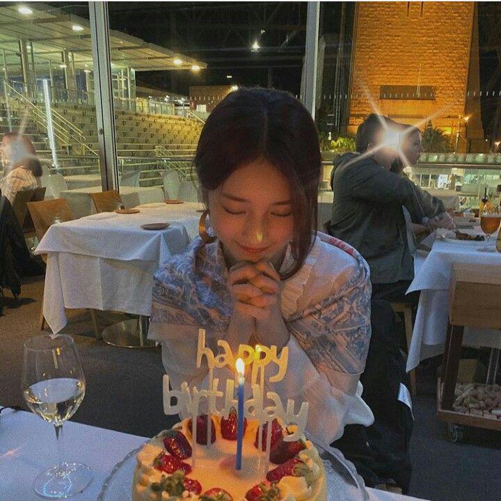 9 Potret Suzy eks Miss A yang Makin Memukau di Ultah ke-25