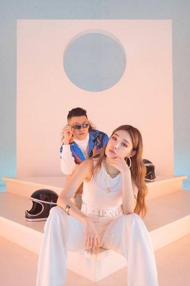 instagram.com/chungha_official