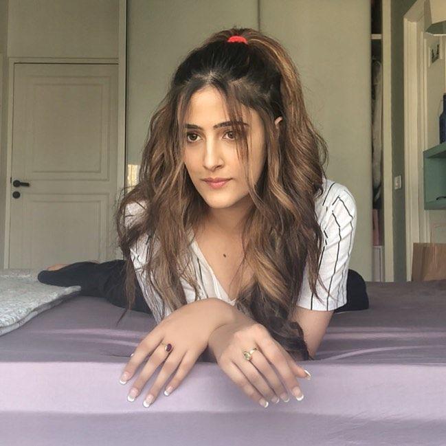 Instagram.com/nupursanon