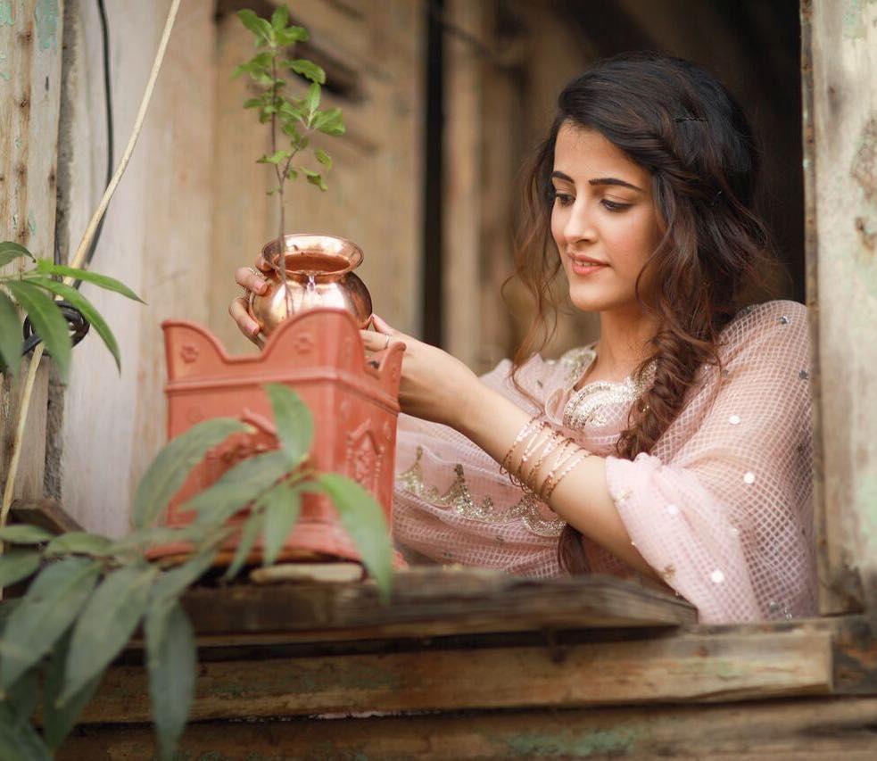 Instagram.com/nupursanon