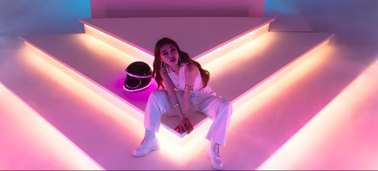 youtube.com/88rising