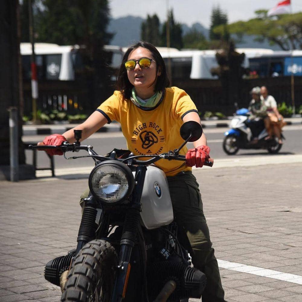 instagram.com/popsovia