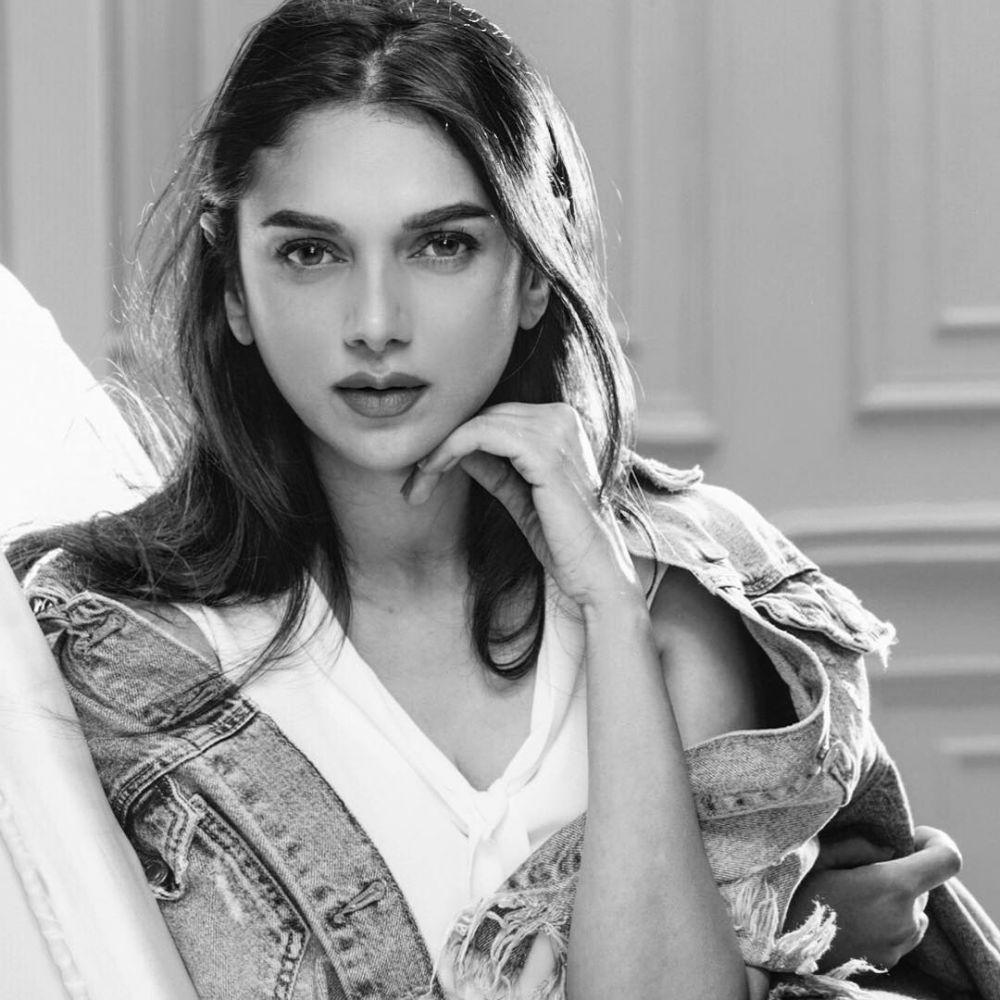 Instagram.com/aditiraohydari