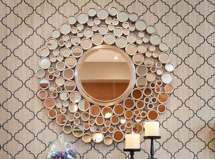 7 Ide Dekorasi Kaca untuk Kamarmu, Makin Estetik dan Bikin Betah!