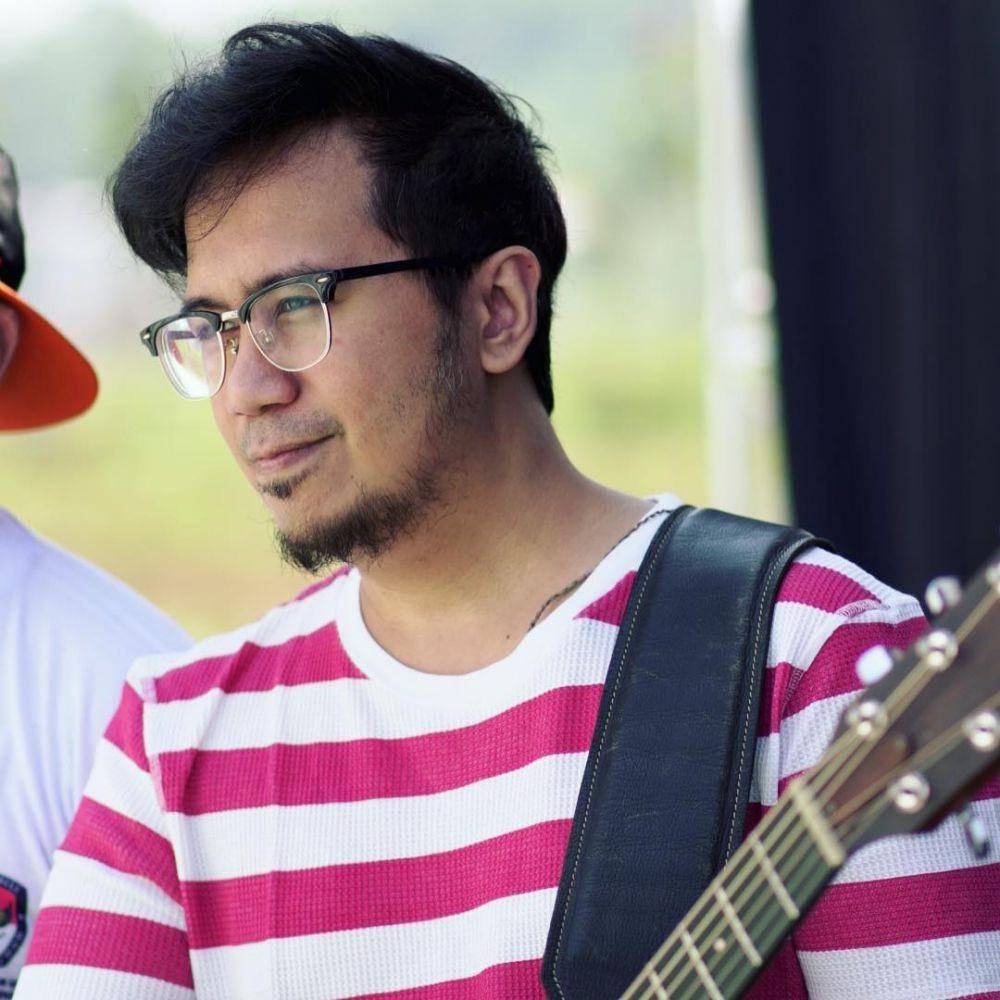 instagram.com/adera_ega