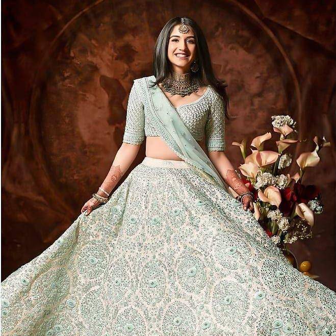 Instagram.com/radhika_merchant_official