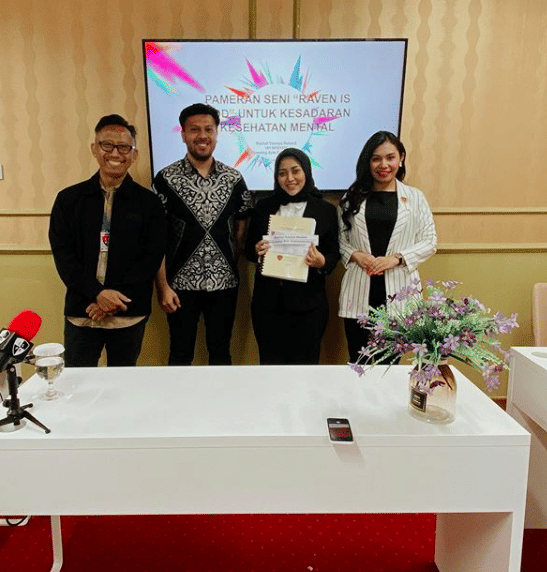 instagram.com/rachelvennya