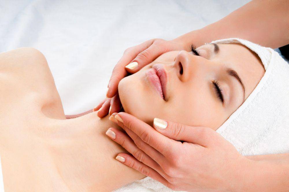 astaskincaretherapy.com