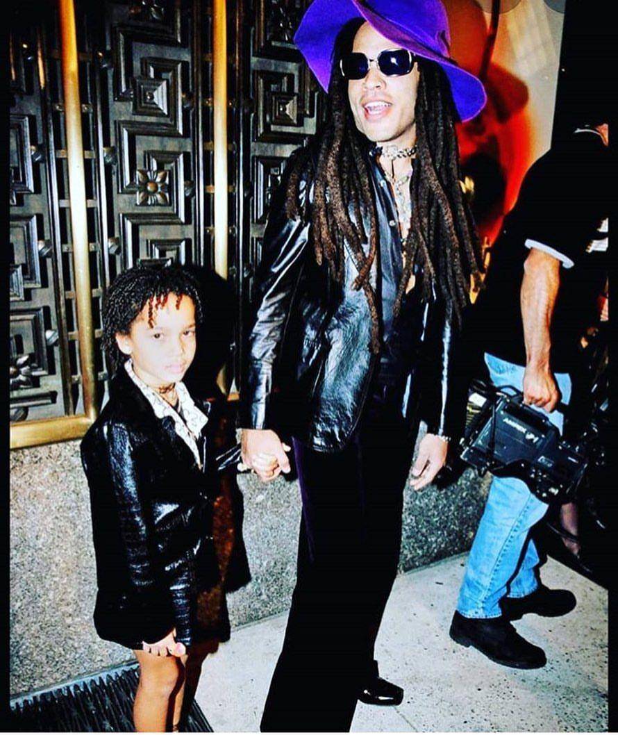 instagram.com/zoeisabellakravitz