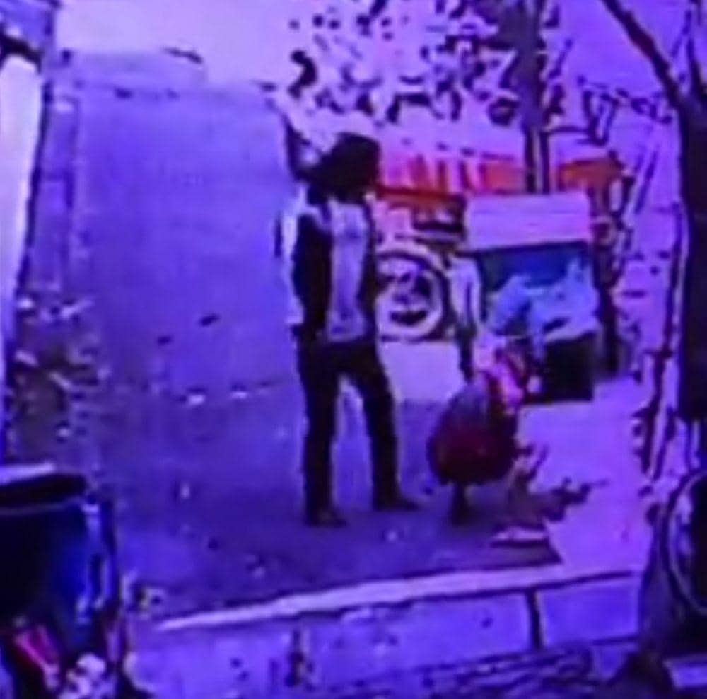 Viral Video Anak Dipukuli Pria, Polda Jatim Dalami Kasus Pencabulannya