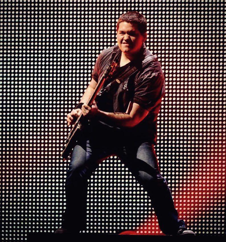 instagram.com/wolfvanhalen