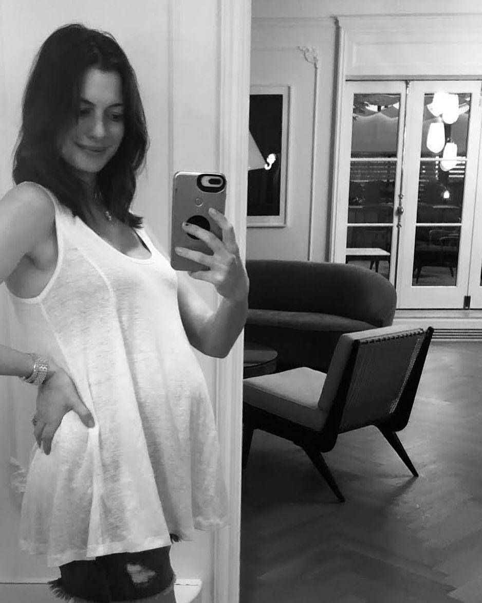 instagram.com/annehathaway