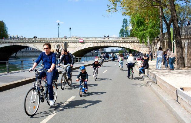 en.parisinfo.com