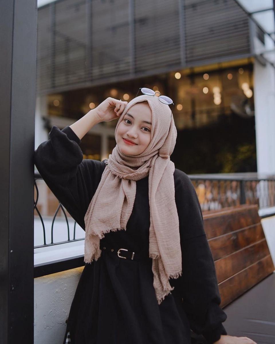 10 Potret Eltasya Natasha, Kontestan Indonesian Idol dengan Suara Alus