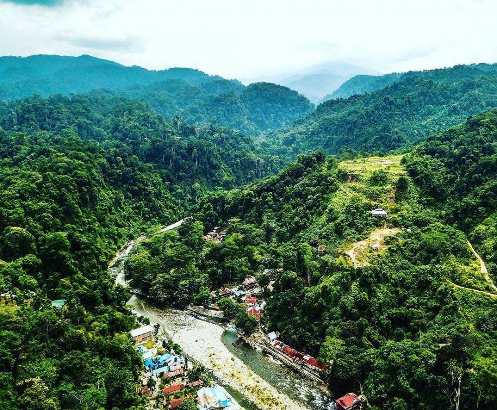 instagram.com/visitbukitlawang