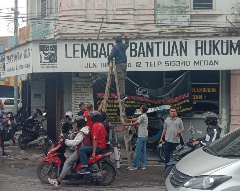 Kantor Dilempari Molotov, LBH Minta Polisi Ungkap Pelaku dalam 24 Jam