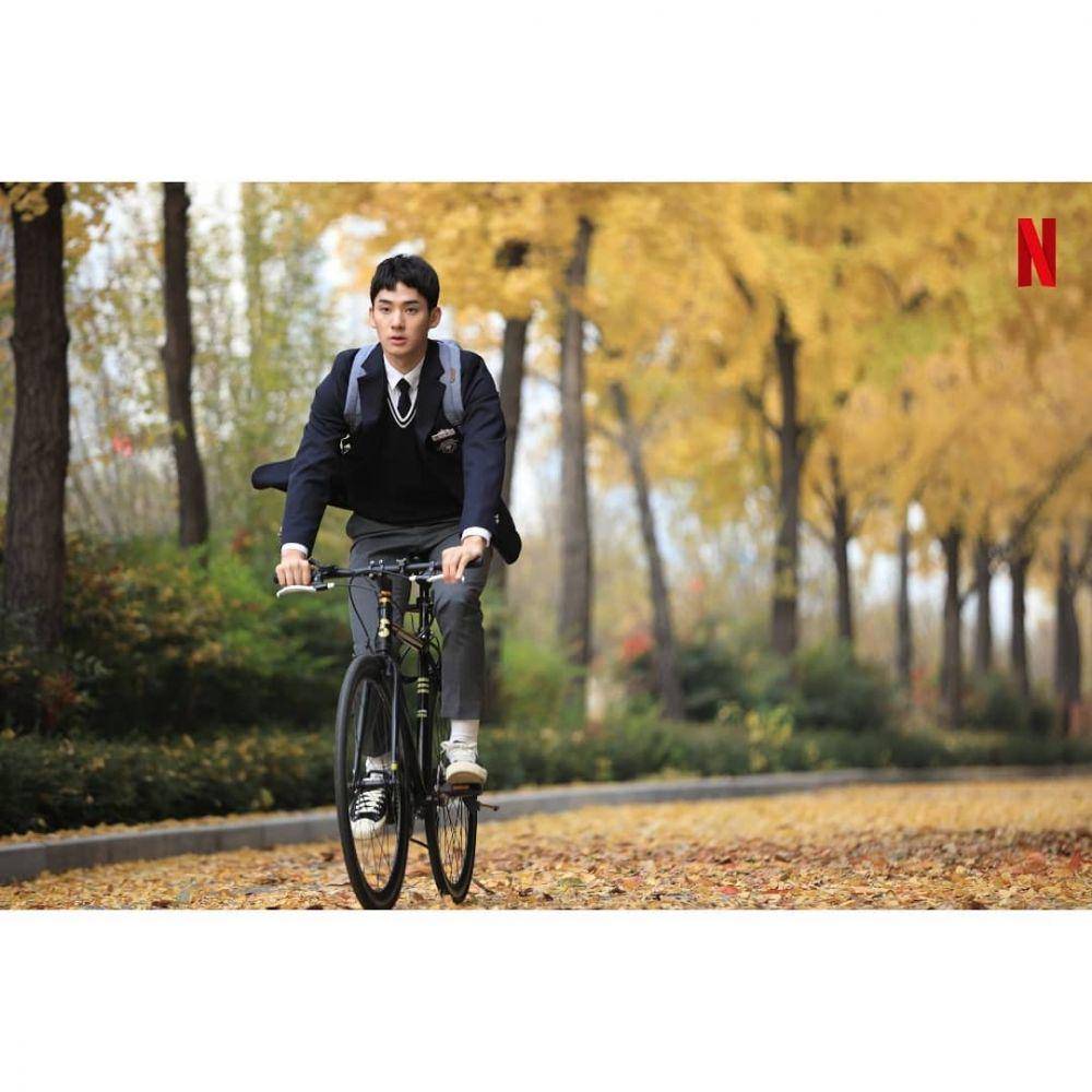 Instagram/@lovealarm_netflix