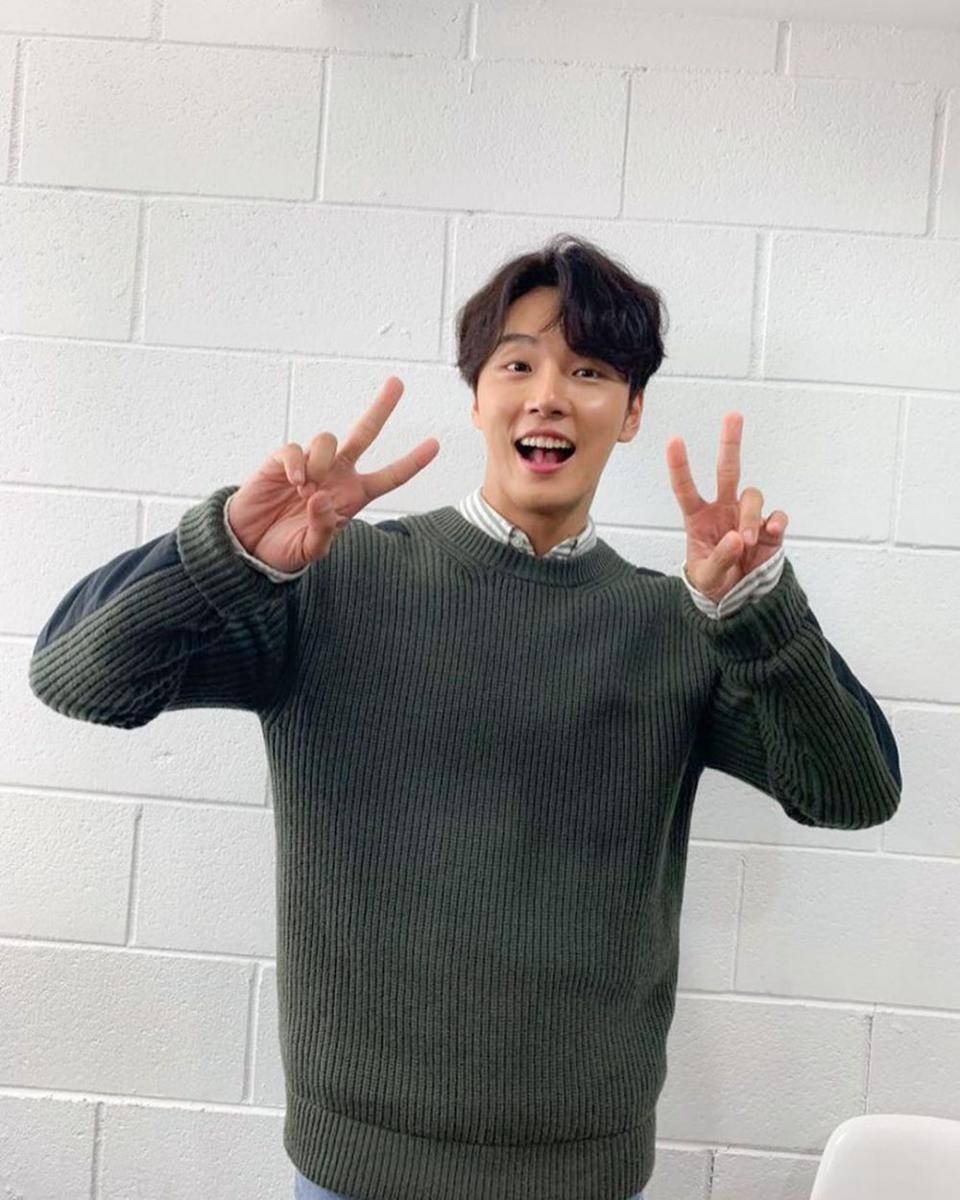 Instagram/@moa_ent