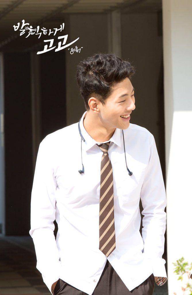 twitter.com/@jisoofans_