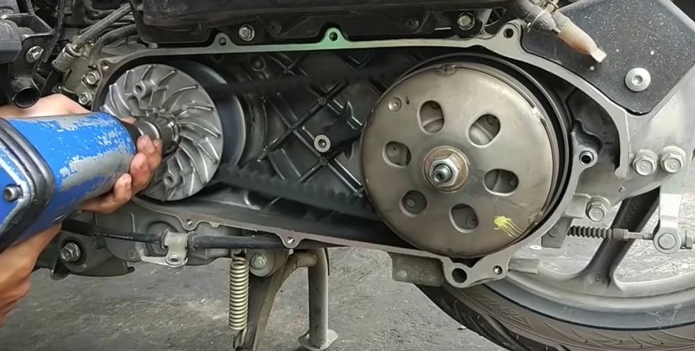 3 Ciri Van Belt Motor Matik Harus Diganti, Biar Gak Putus di Jalan