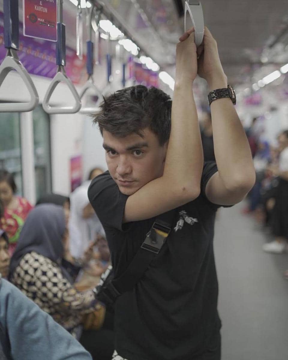 Instagram.com/christlaurent