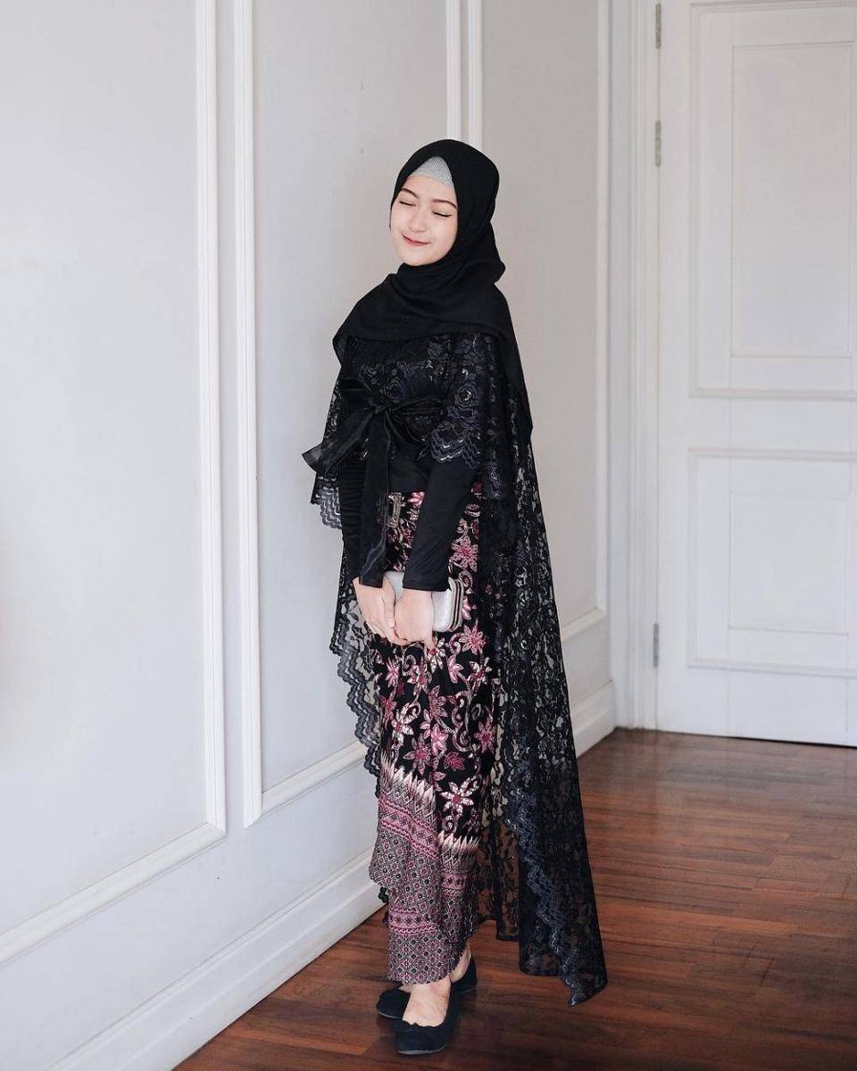 instagram.com/saritiw