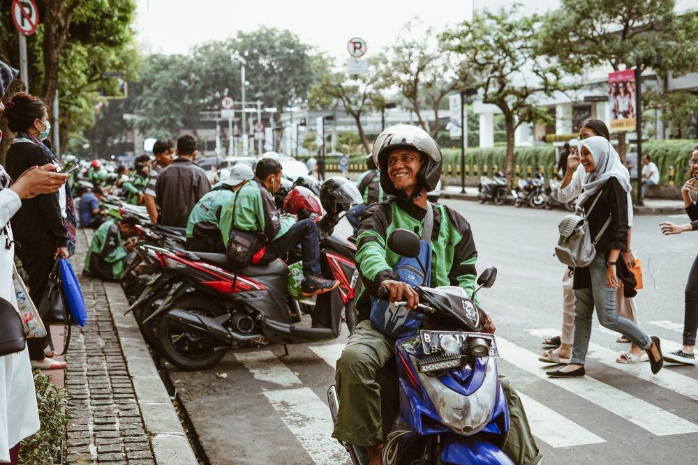 Persembahan untuk Istri yang Sedang Hamil, Drivel Ojol Berikan Motor
