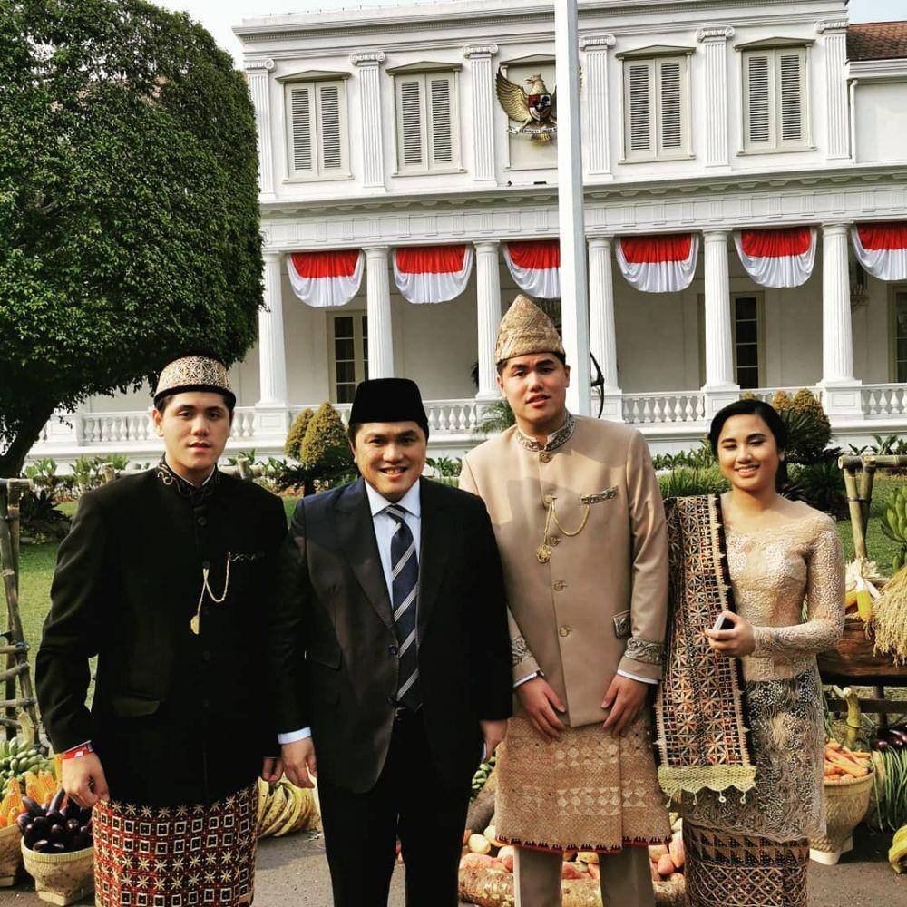 instagram.com/agathohir