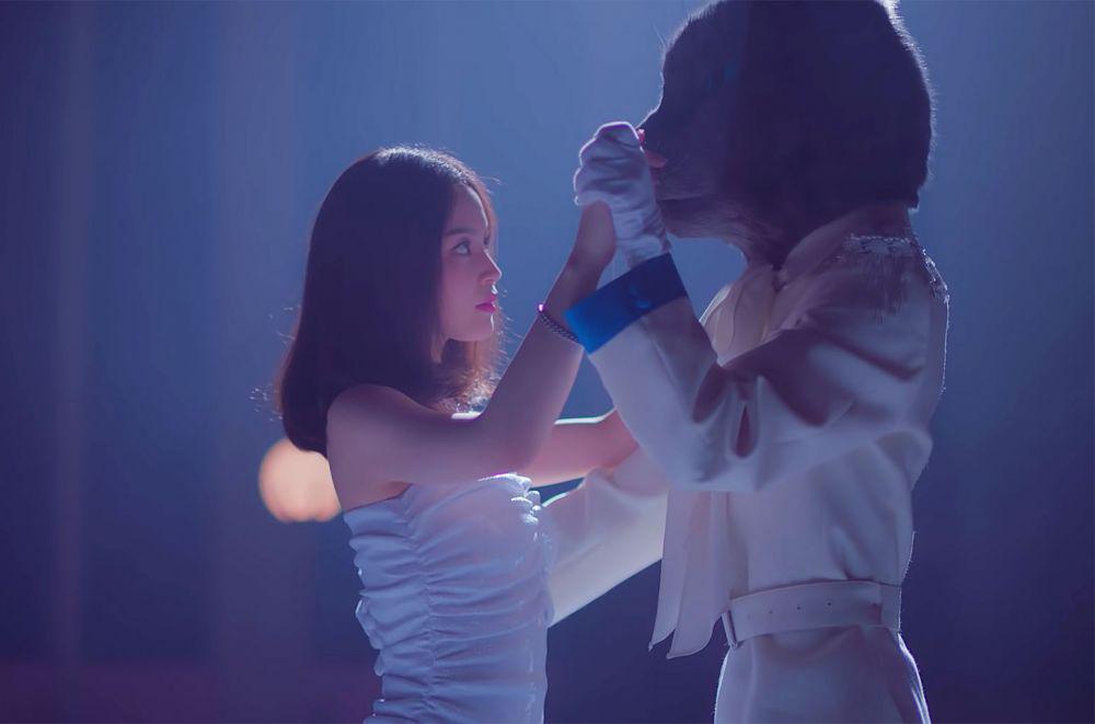 Punya Visual Estetik, 5 MV KPop Ini Bernuansa Alice in Wonderland!