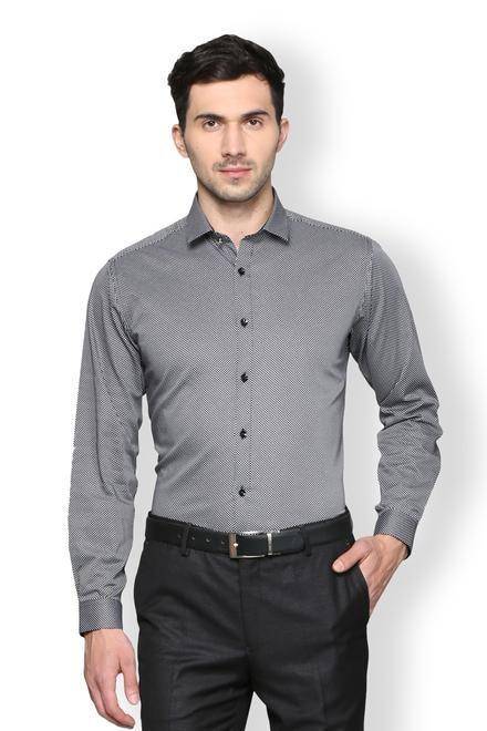 vanheusenindia.com