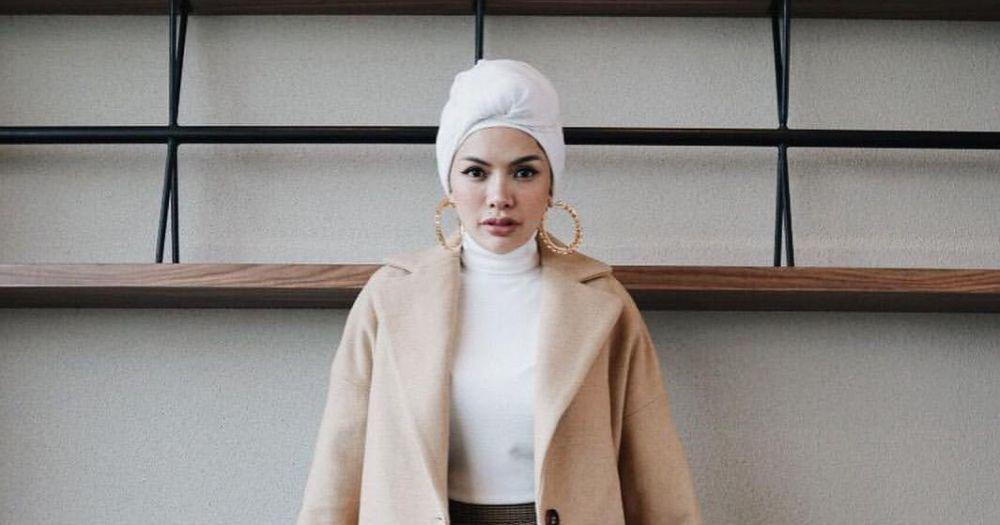Pernah Jadi Santri, 10 Potret Anggun Nikita Mirzani Kenakan Hijab